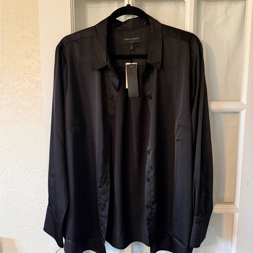 Banana Republic Satin Black Button-Up Shirt